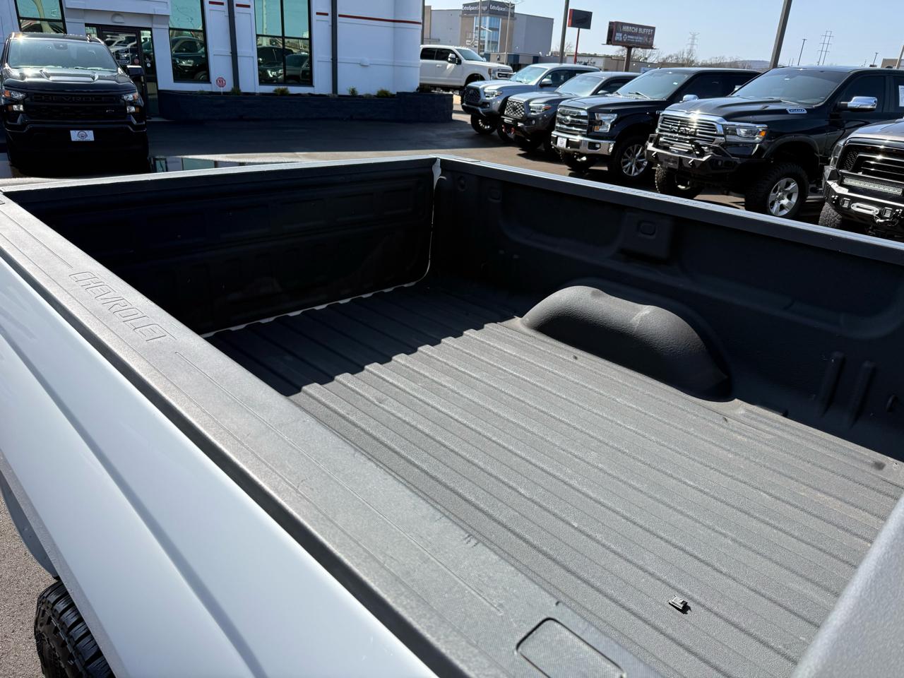 Chevrolet Silverado 1500 4WD Double Cab 143.5" LT w/2LT 2018