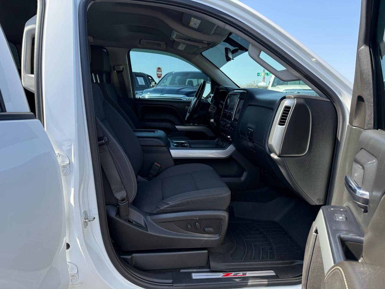 Chevrolet Silverado 1500 4WD Double Cab 143.5" LT w/2LT 2018