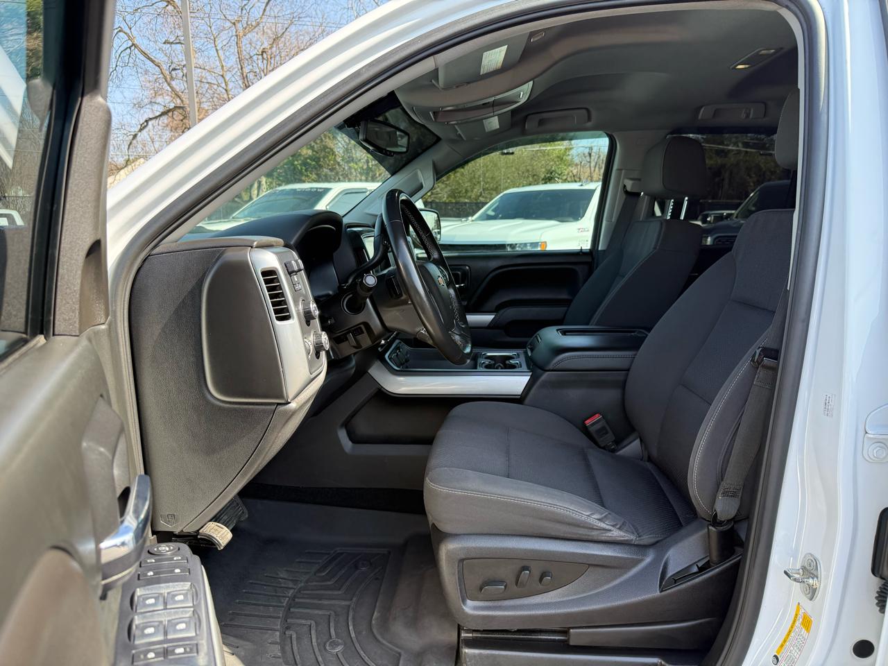 Chevrolet Silverado 1500 4WD Double Cab 143.5" LT w/2LT 2018