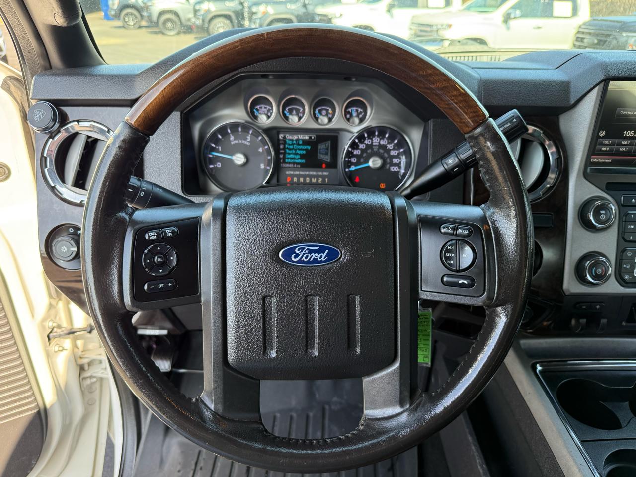 Ford Super Duty F-250 SRW 4WD Crew Cab 156" Platinum 2016