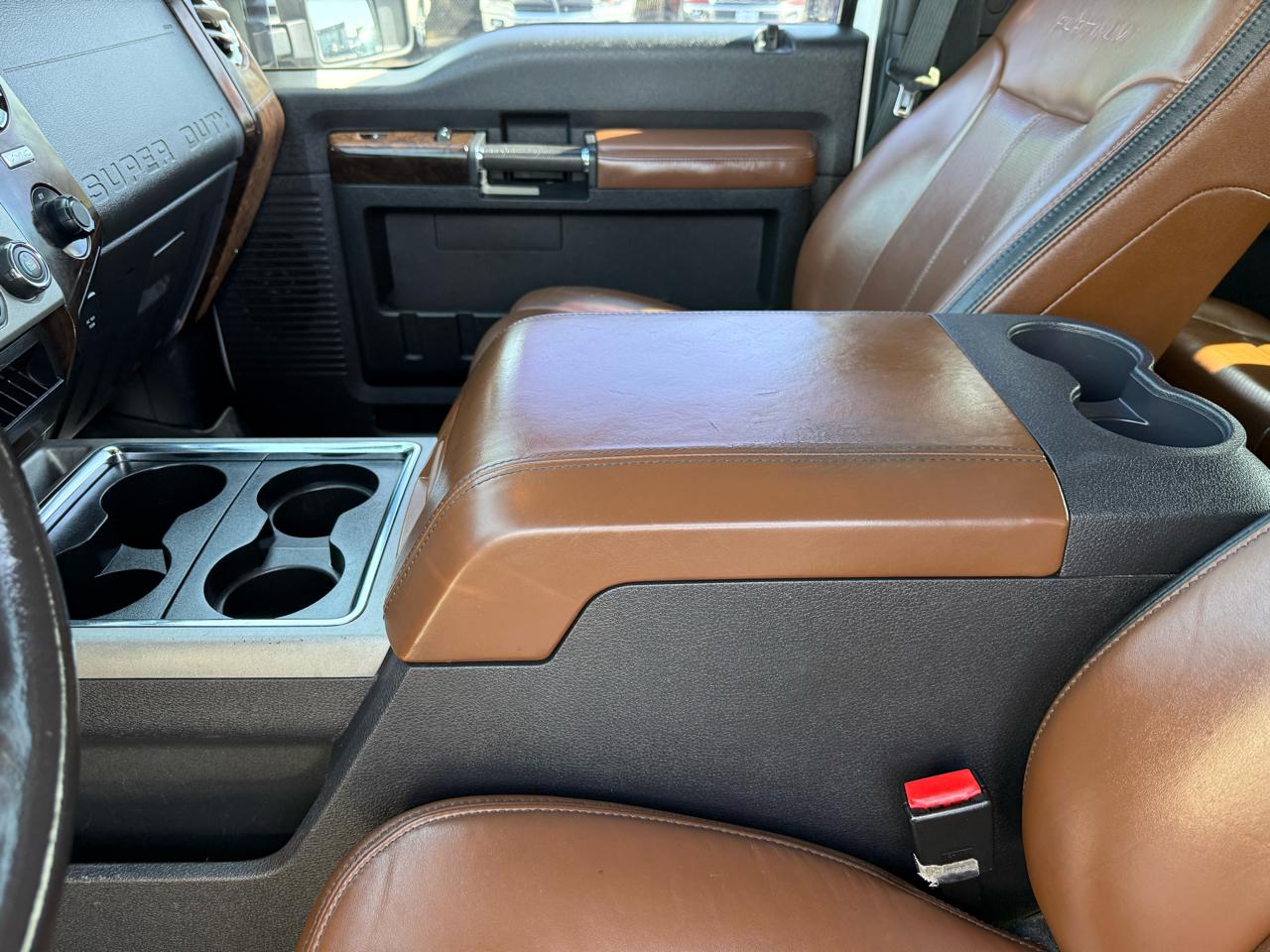 Ford Super Duty F-250 SRW 4WD Crew Cab 156" Platinum 2016