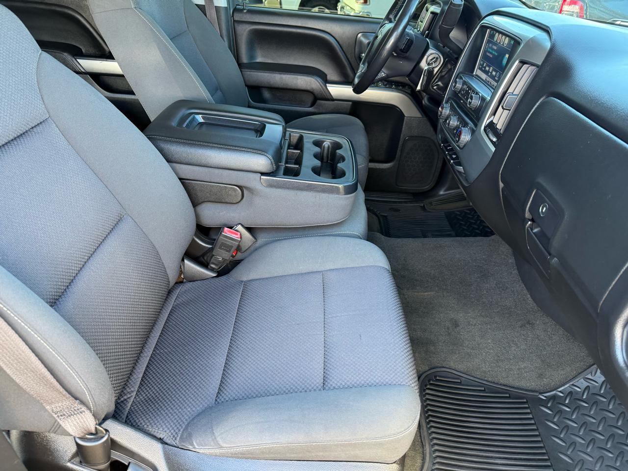 Chevrolet Silverado 1500 4WD Crew Cab 143.5" LT w/1LT 2017