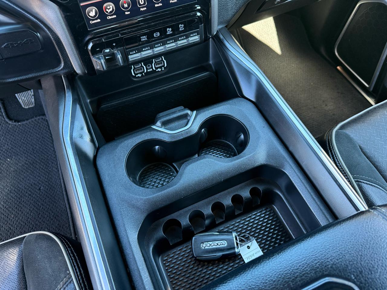 RAM 2500 Laramie 4x4 Crew Cab 6'4" Box 2020