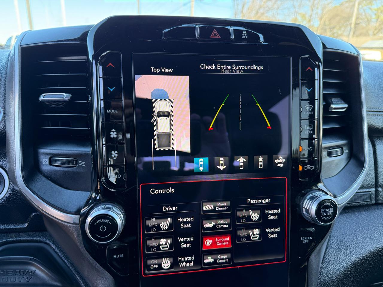 RAM 2500 Laramie 4x4 Crew Cab 6'4" Box 2020