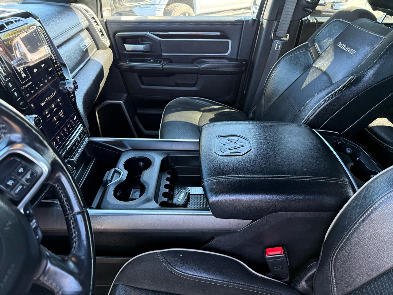 RAM 2500 Laramie 4x4 Crew Cab 6'4" Box 2020