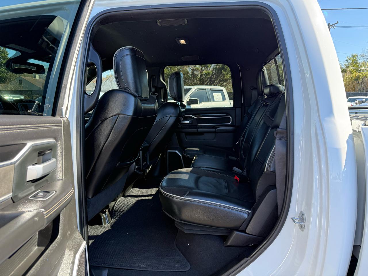 RAM 2500 Laramie 4x4 Crew Cab 6'4" Box 2020