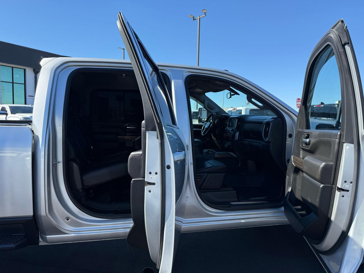 Chevrolet Silverado 3500HD 4WD Crew Cab 167.7" DRW LT 2021