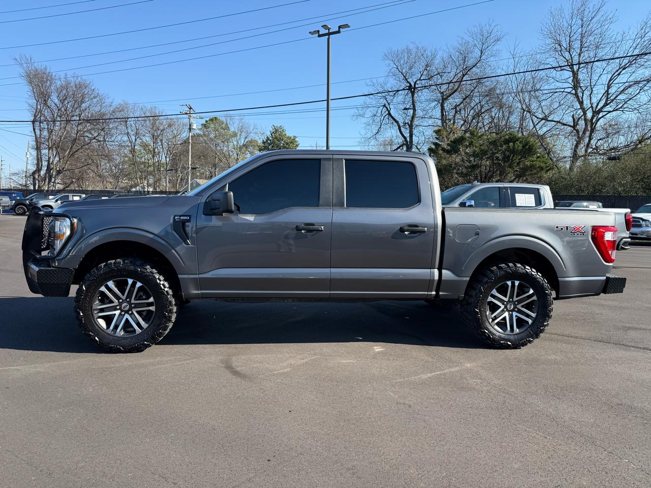 Ford F-150 4WD SuperCrew 145" STX 2022