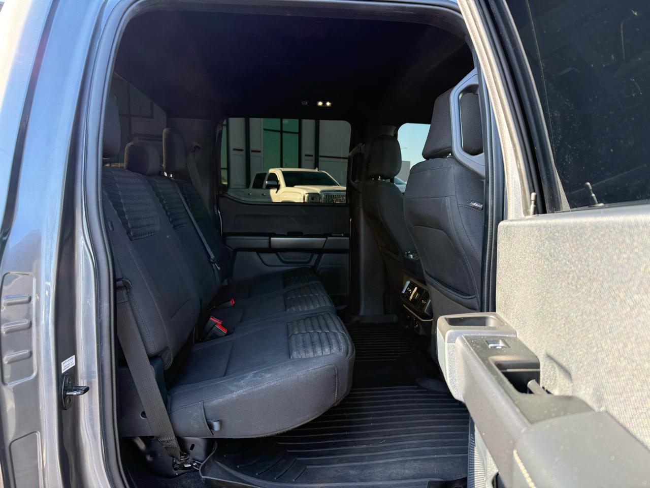 Ford F-150 4WD SuperCrew 145" STX 2022