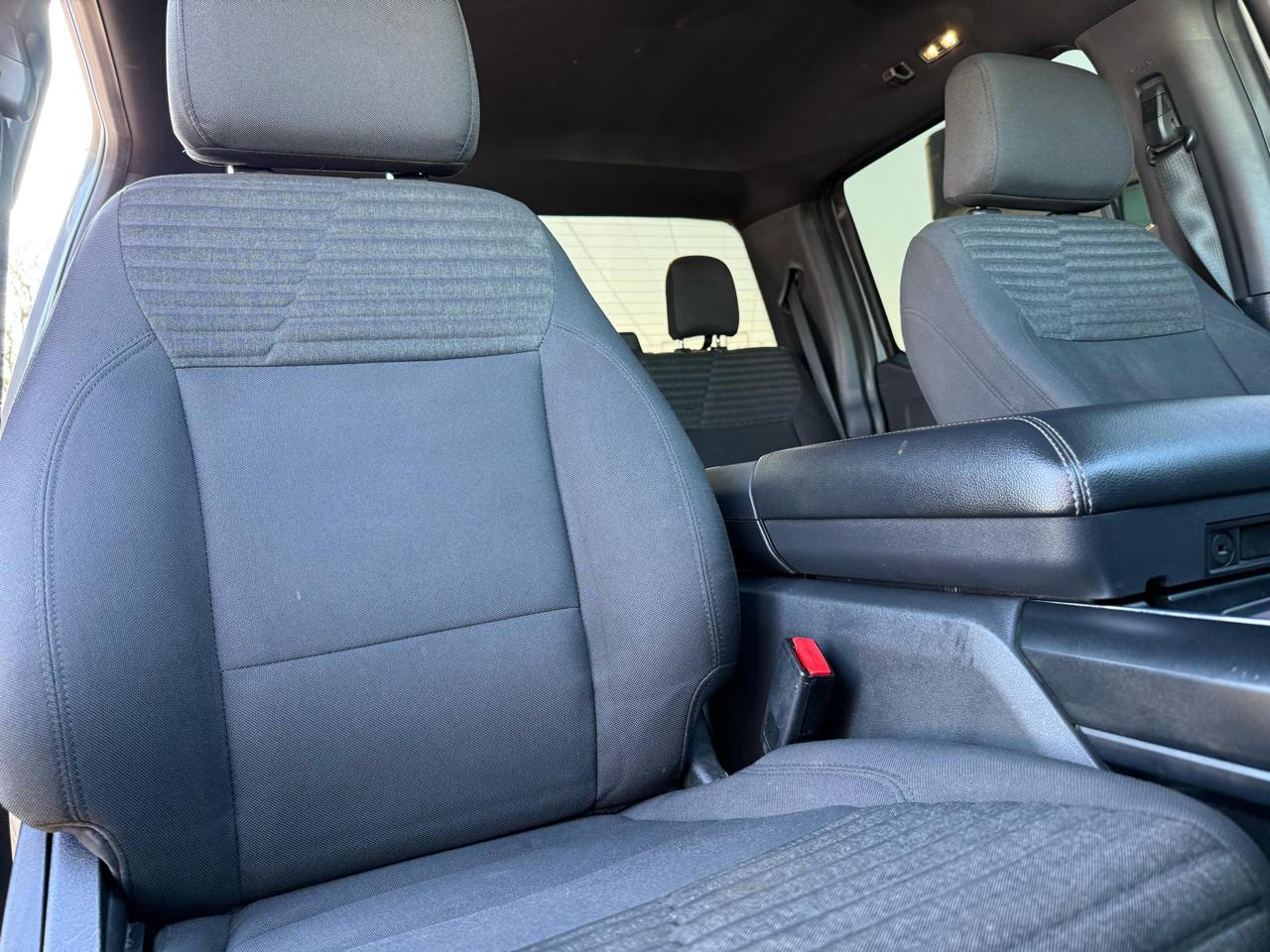 Ford F-150 4WD SuperCrew 145" STX 2022