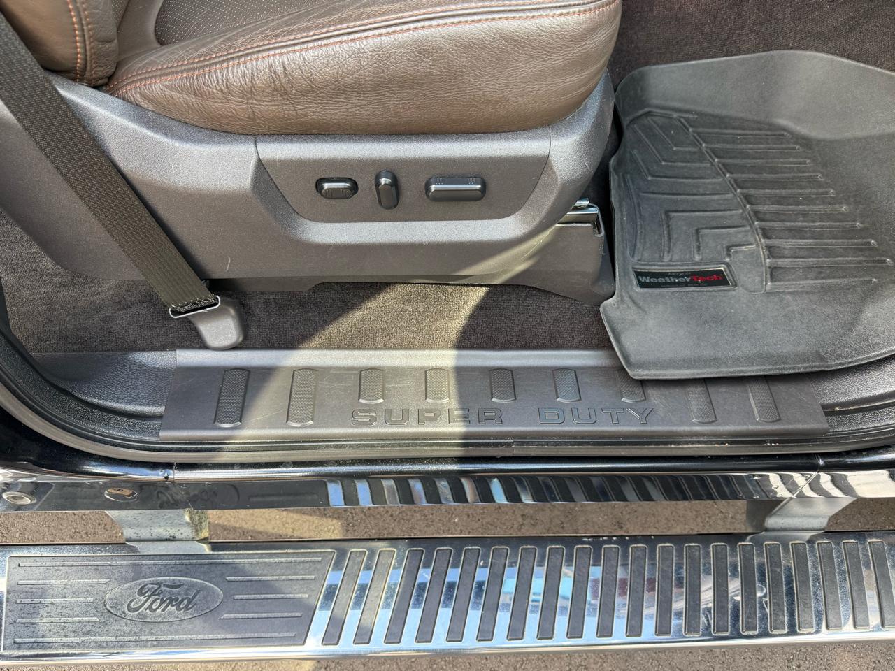 Ford Super Duty F-250 SRW King Ranch 4WD Crew Cab 6.75' Box 2015