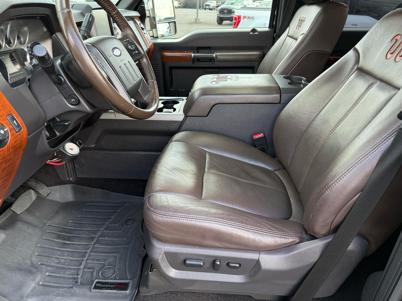 Ford Super Duty F-250 SRW King Ranch 4WD Crew Cab 6.75' Box 2015