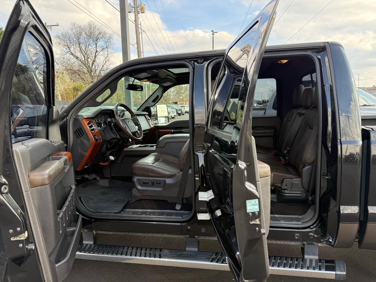 Ford Super Duty F-250 SRW King Ranch 4WD Crew Cab 6.75' Box 2015