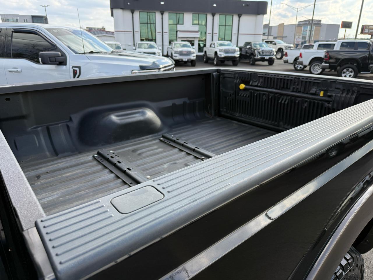 Ford Super Duty F-250 SRW King Ranch 4WD Crew Cab 6.75' Box 2015