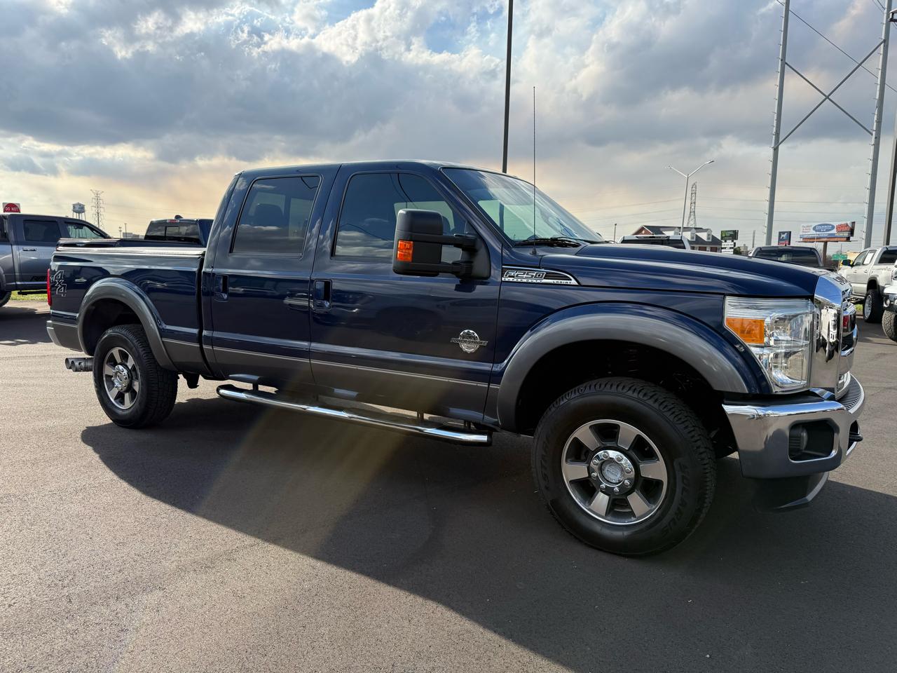 Ford Super Duty F-250 SRW 4WD Crew Cab 156" Lariat 2012