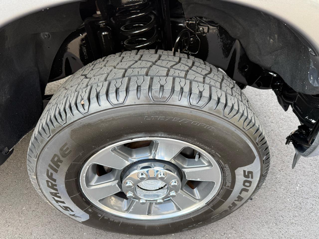 Ford Super Duty F-250 SRW 4WD Crew Cab 156" Lariat 2012