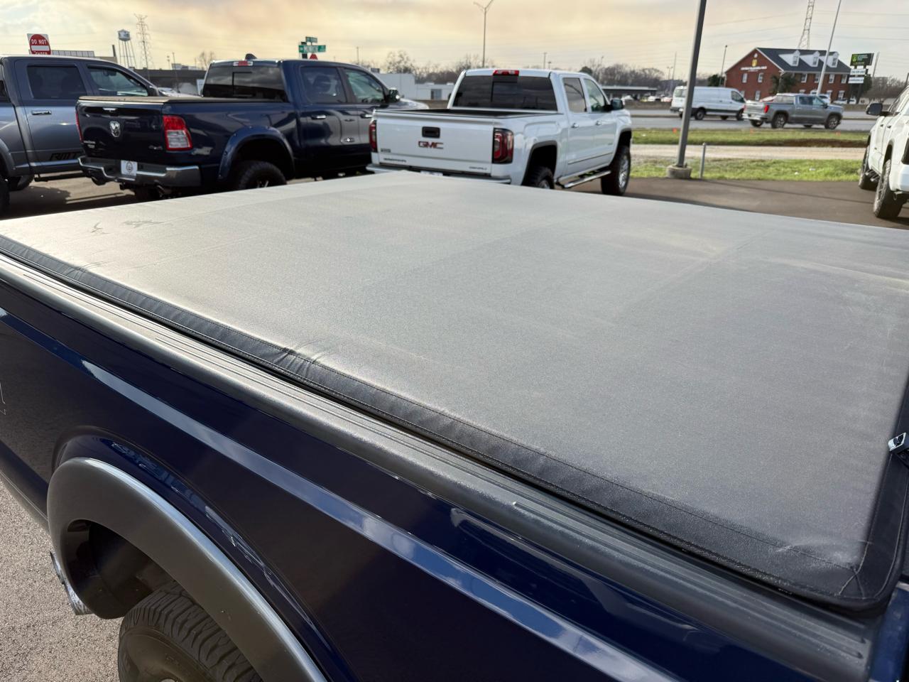 Ford Super Duty F-250 SRW 4WD Crew Cab 156" Lariat 2012