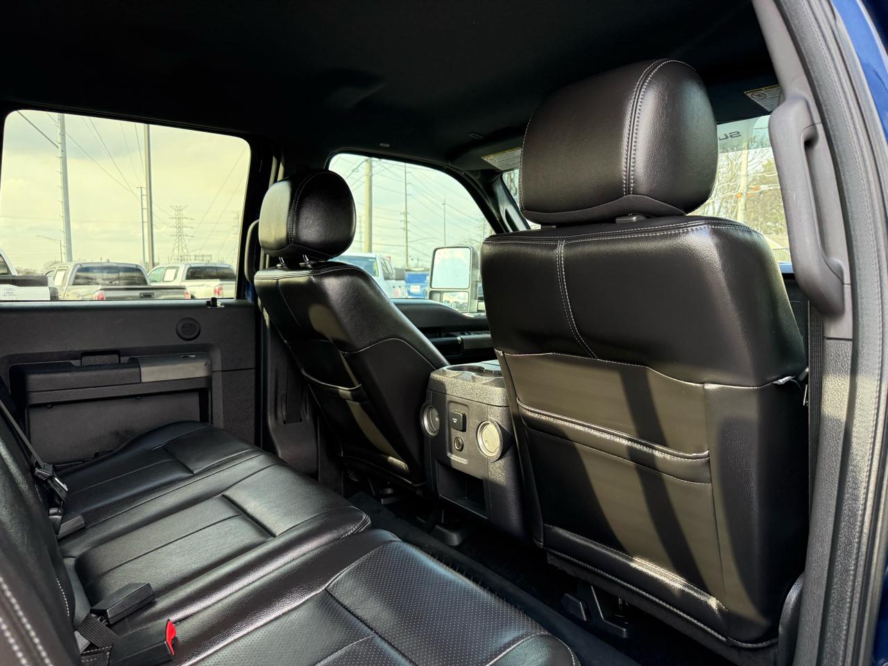 Ford Super Duty F-250 SRW 4WD Crew Cab 156" Lariat 2012