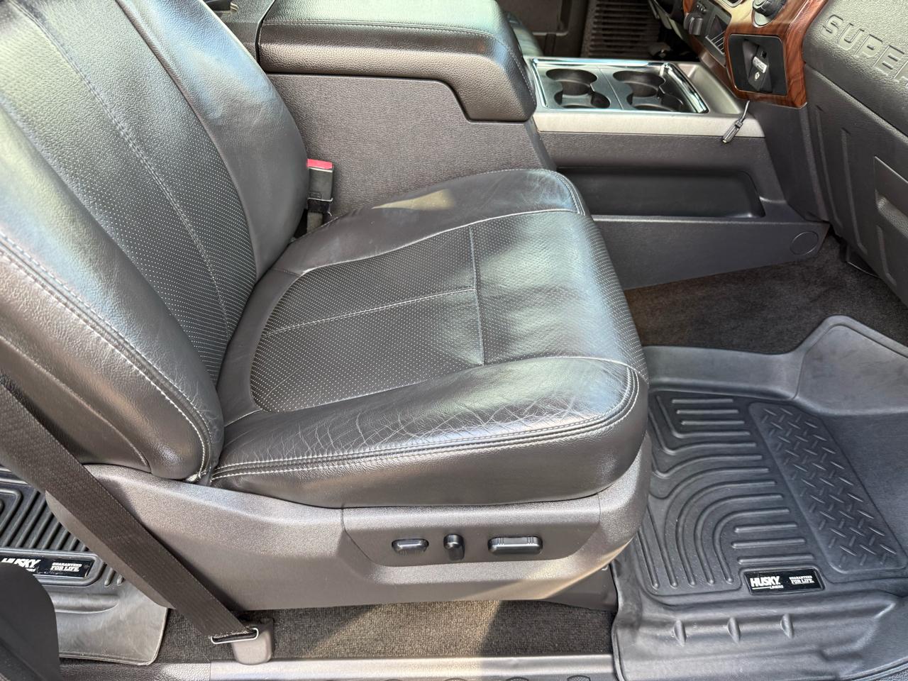 Ford Super Duty F-250 SRW 4WD Crew Cab 156" Lariat 2012