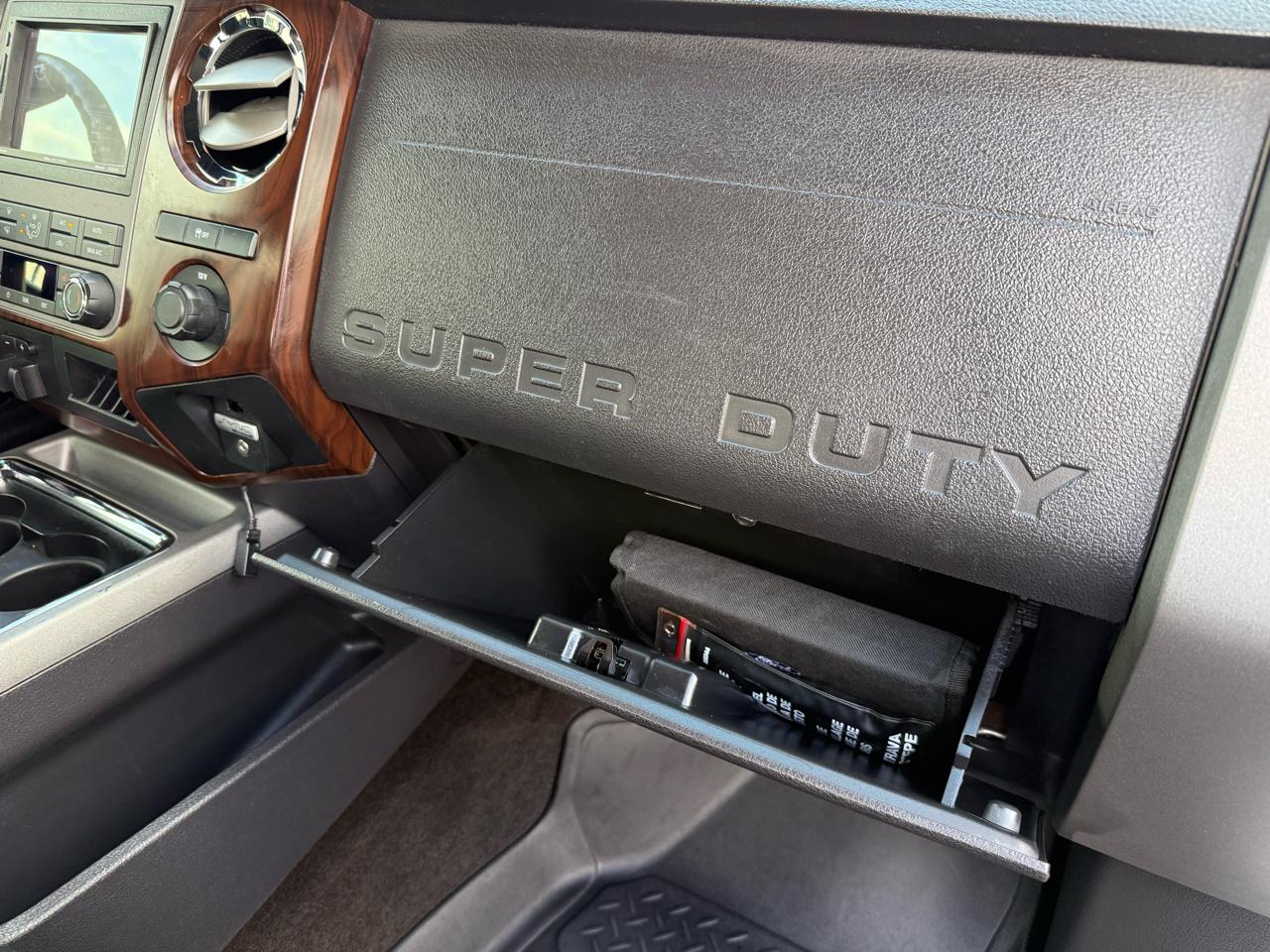 Ford Super Duty F-250 SRW 4WD Crew Cab 156" Lariat 2012