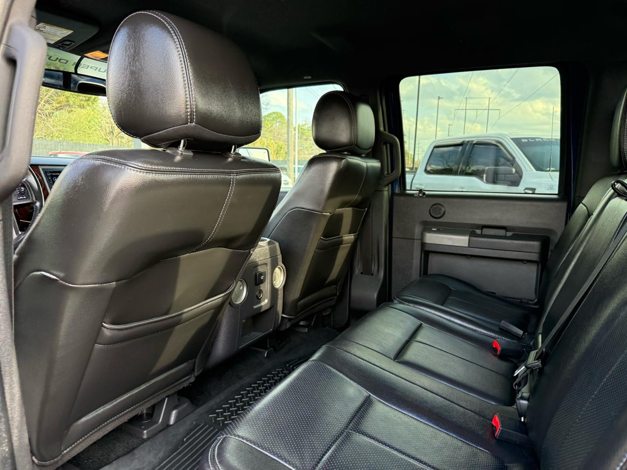 Ford Super Duty F-250 SRW 4WD Crew Cab 156" Lariat 2012