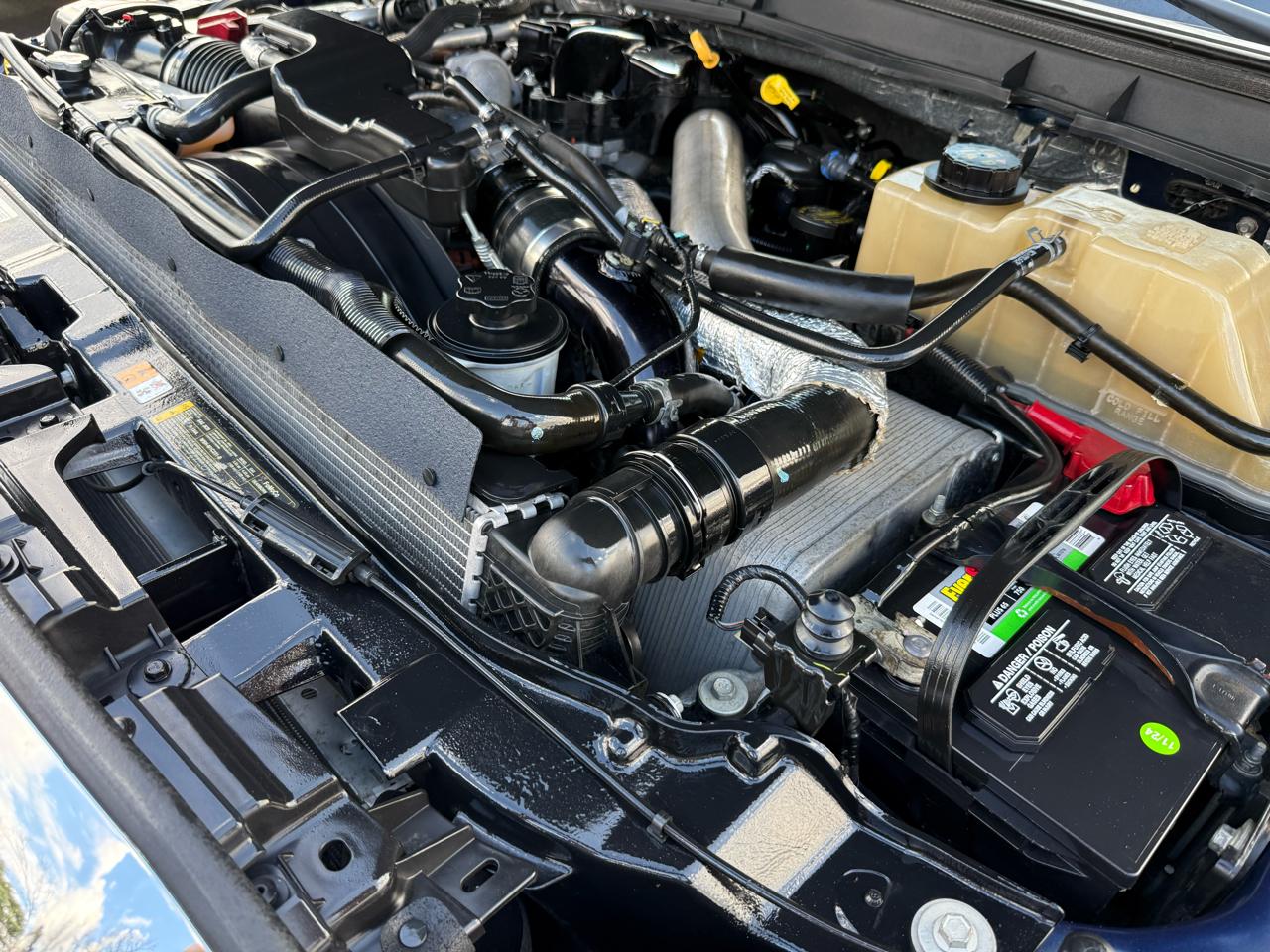 Ford Super Duty F-250 SRW 4WD Crew Cab 156" Lariat 2012