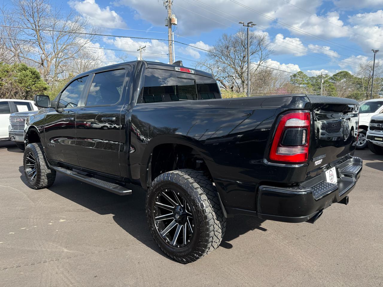 RAM 1500 Big Horn/Lone Star 4x4 Crew Cab 5'7" Box 2019