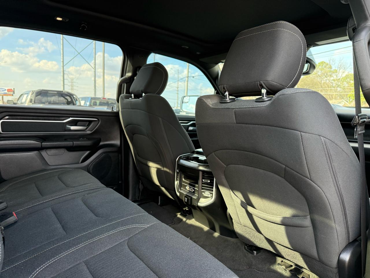 RAM 1500 Big Horn/Lone Star 4x4 Crew Cab 5'7" Box 2019