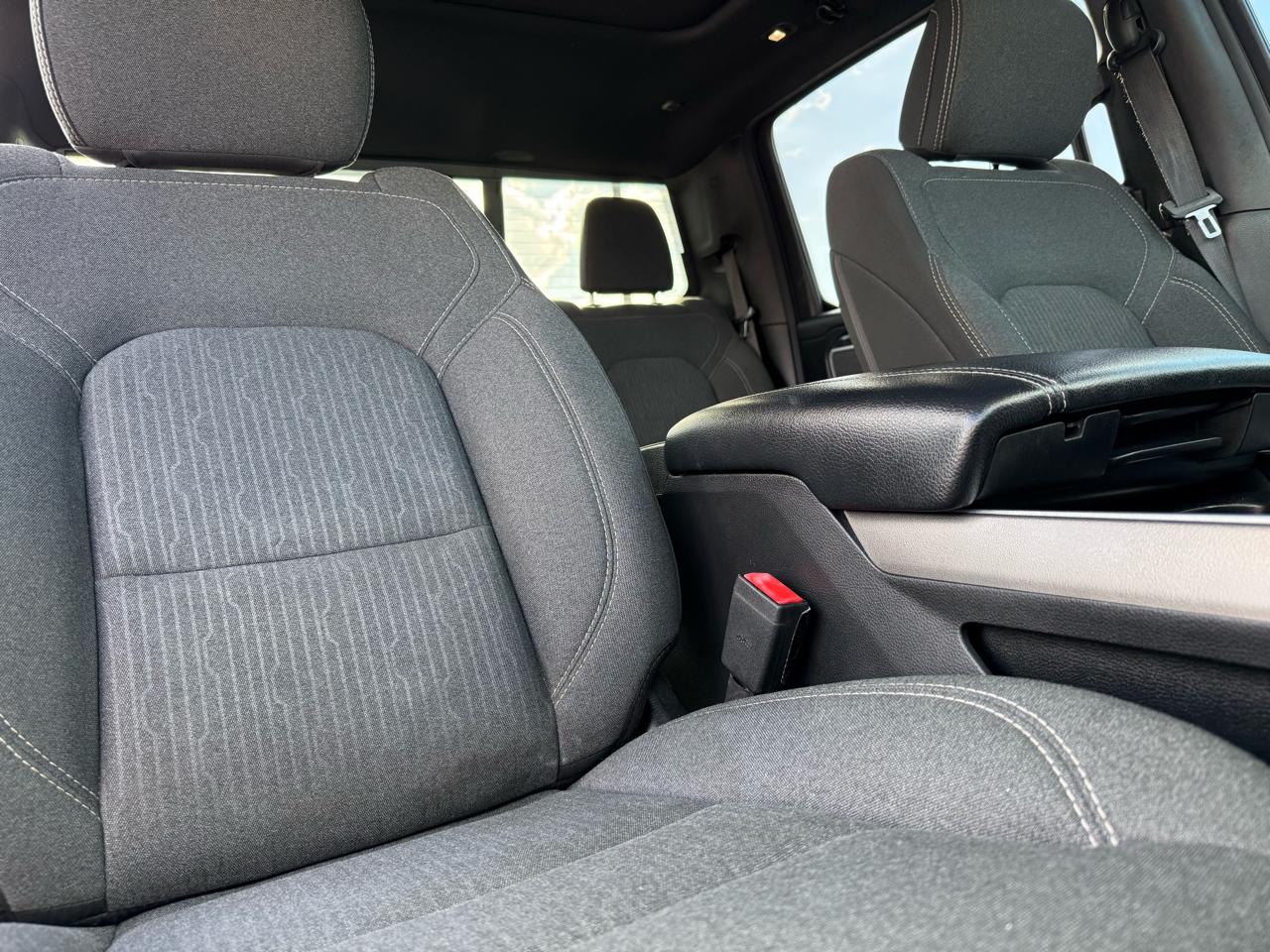 RAM 1500 Big Horn/Lone Star 4x4 Crew Cab 5'7" Box 2019