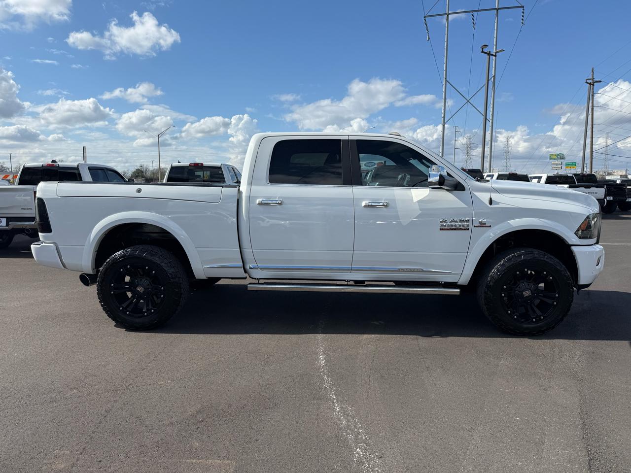 RAM 3500 Limited 4x4 Crew Cab 6'4" Box 2018