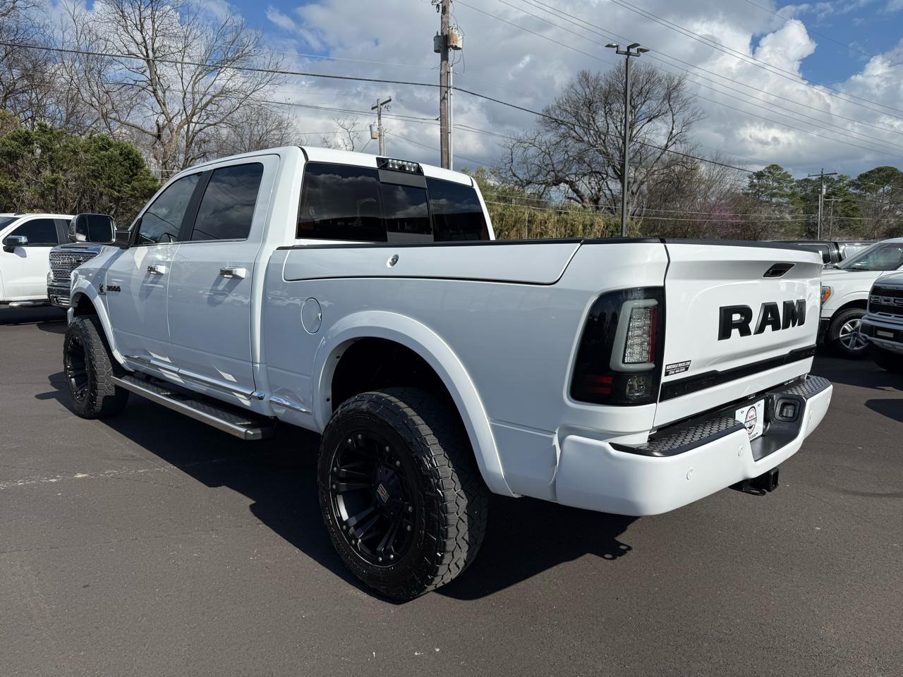 RAM 3500 Limited 4x4 Crew Cab 6'4" Box 2018