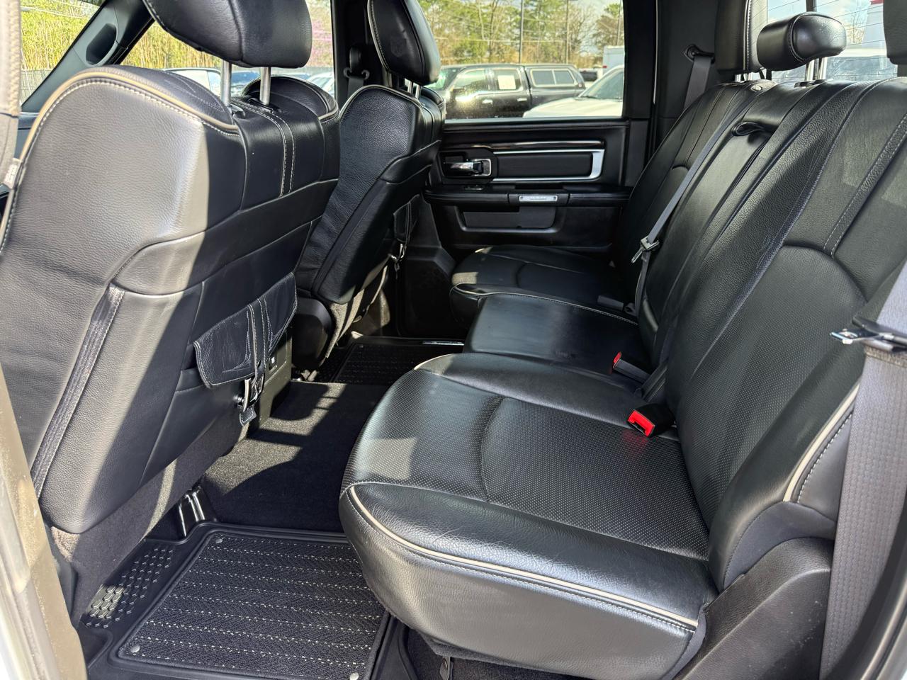 RAM 3500 Limited 4x4 Crew Cab 6'4" Box 2018