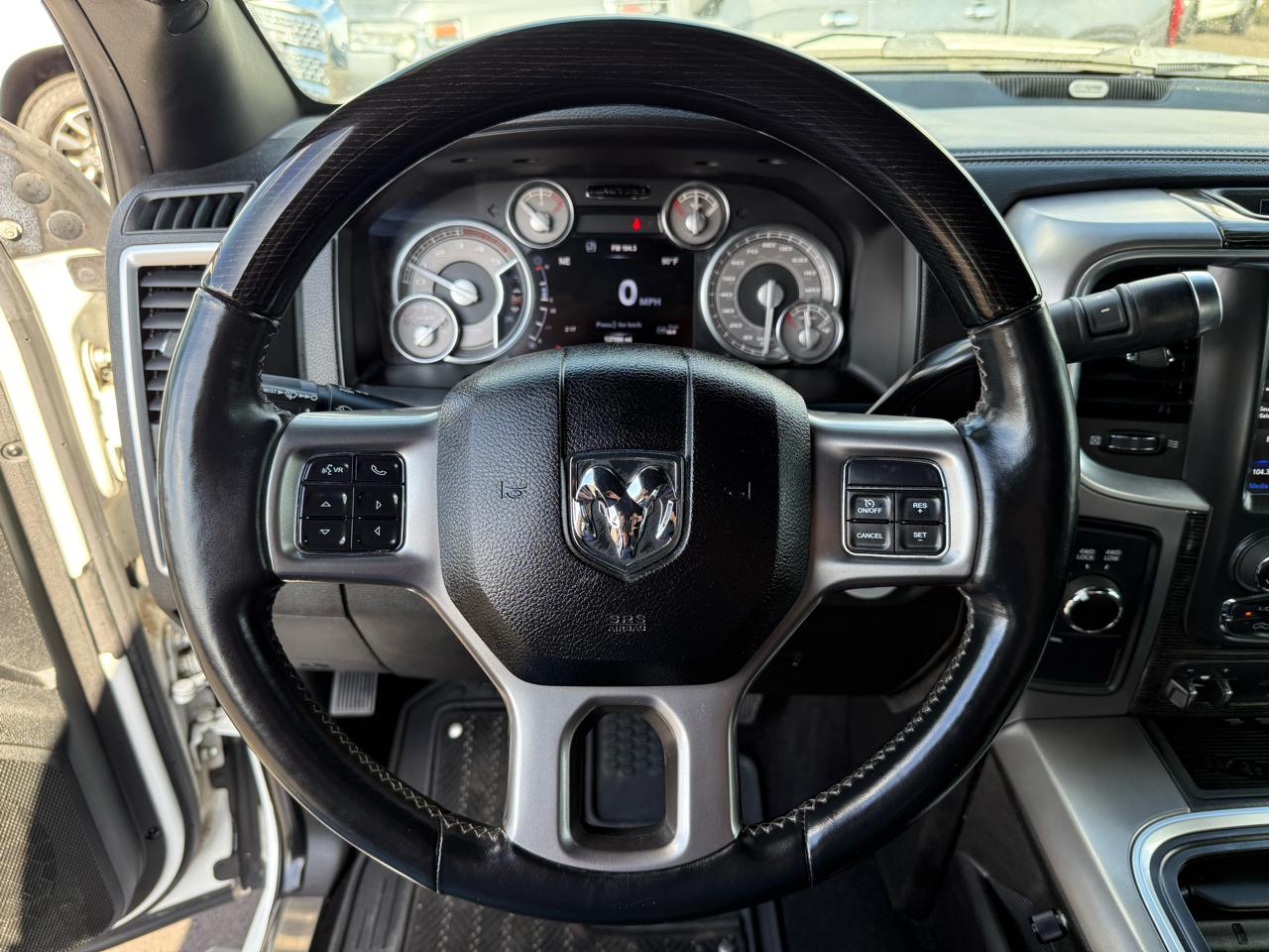 RAM 3500 Limited 4x4 Crew Cab 6'4" Box 2018