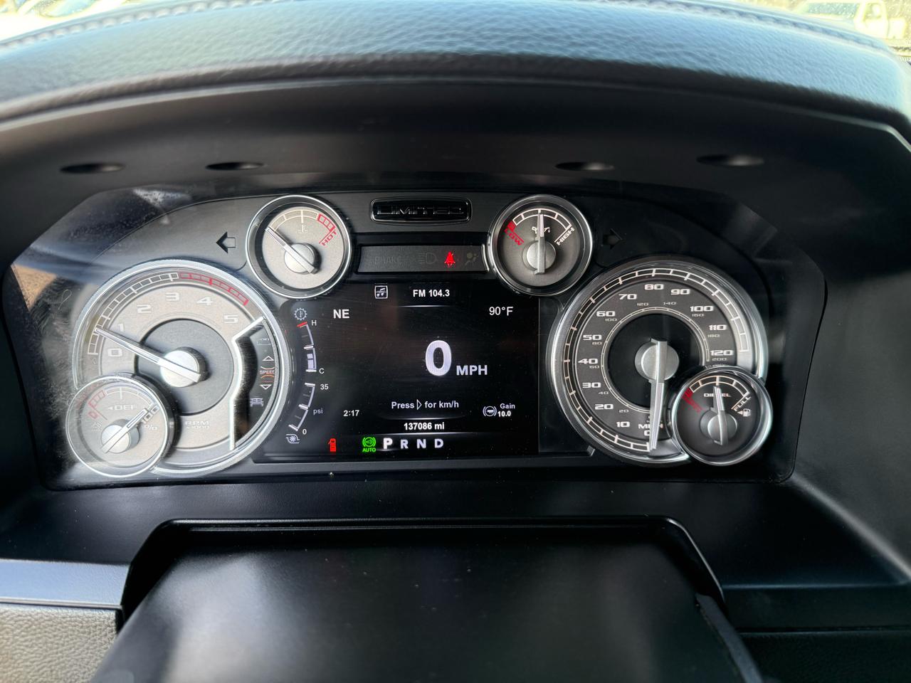 RAM 3500 Limited 4x4 Crew Cab 6'4" Box 2018