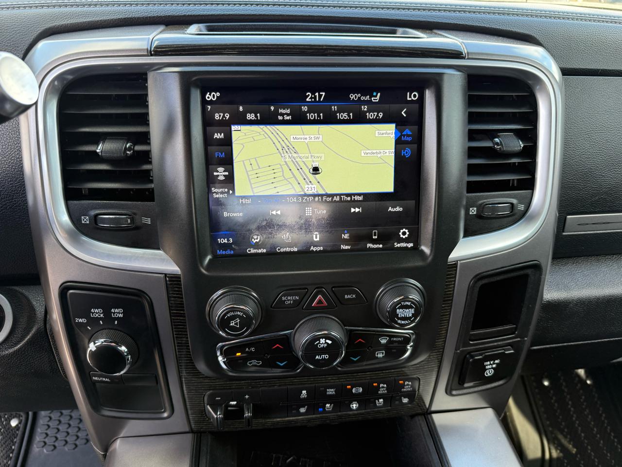 RAM 3500 Limited 4x4 Crew Cab 6'4" Box 2018