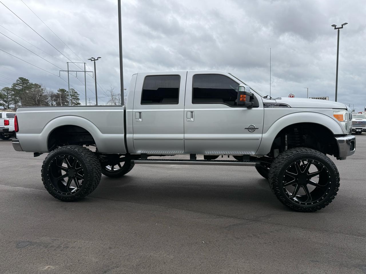 Ford Super Duty F-250 SRW 4WD Crew Cab 156" Lariat 2012