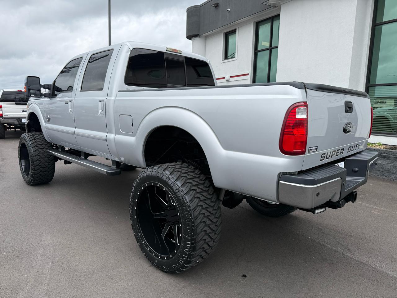 Ford Super Duty F-250 SRW 4WD Crew Cab 156" Lariat 2012