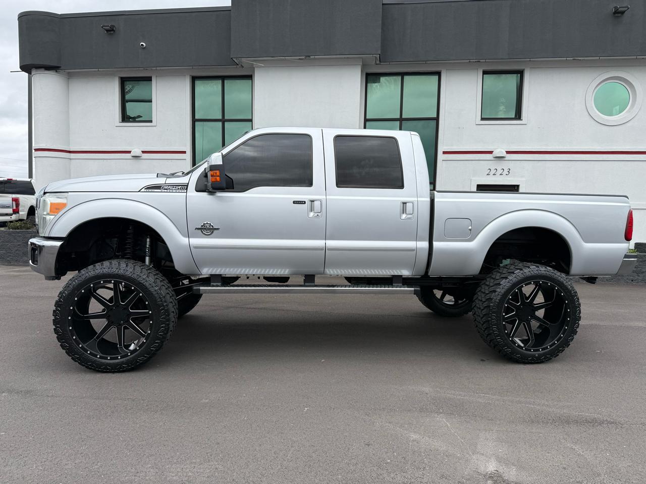 Ford Super Duty F-250 SRW 4WD Crew Cab 156" Lariat 2012