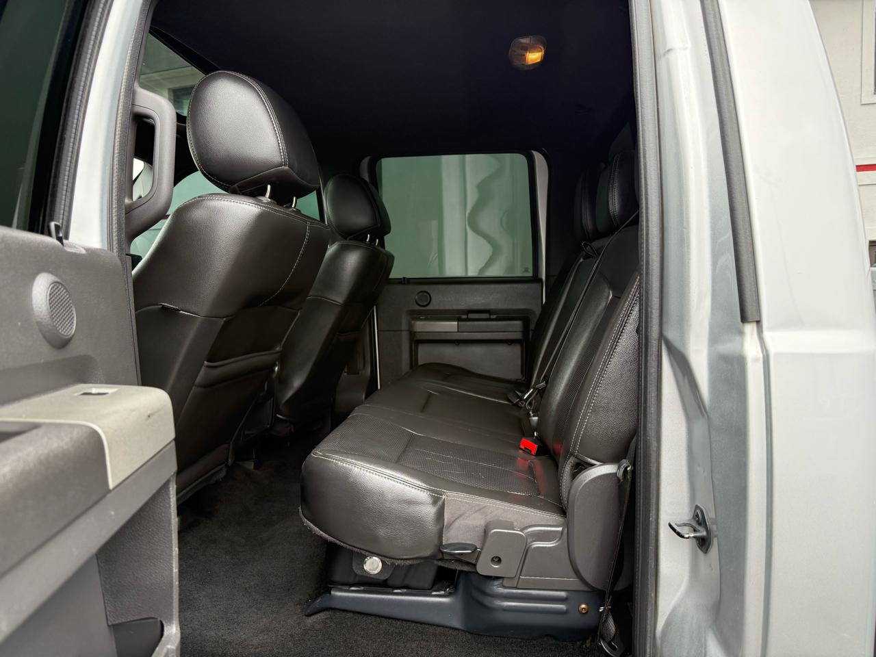 Ford Super Duty F-250 SRW 4WD Crew Cab 156" Lariat 2012