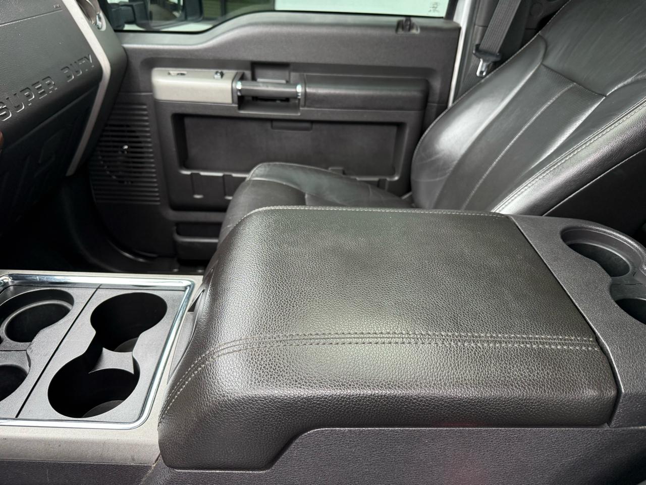 Ford Super Duty F-250 SRW 4WD Crew Cab 156" Lariat 2012