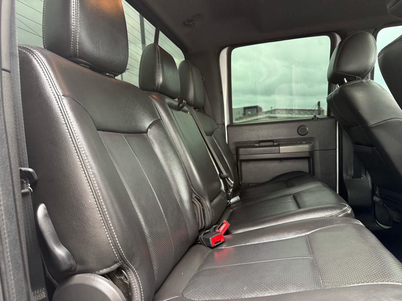 Ford Super Duty F-250 SRW 4WD Crew Cab 156" Lariat 2012