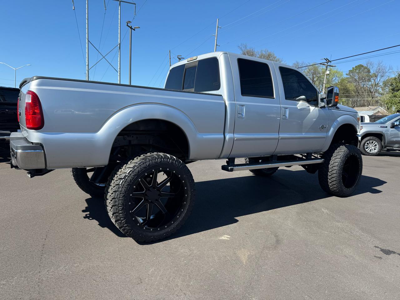 Ford Super Duty F-250 SRW 4WD Crew Cab 156" Lariat 2012