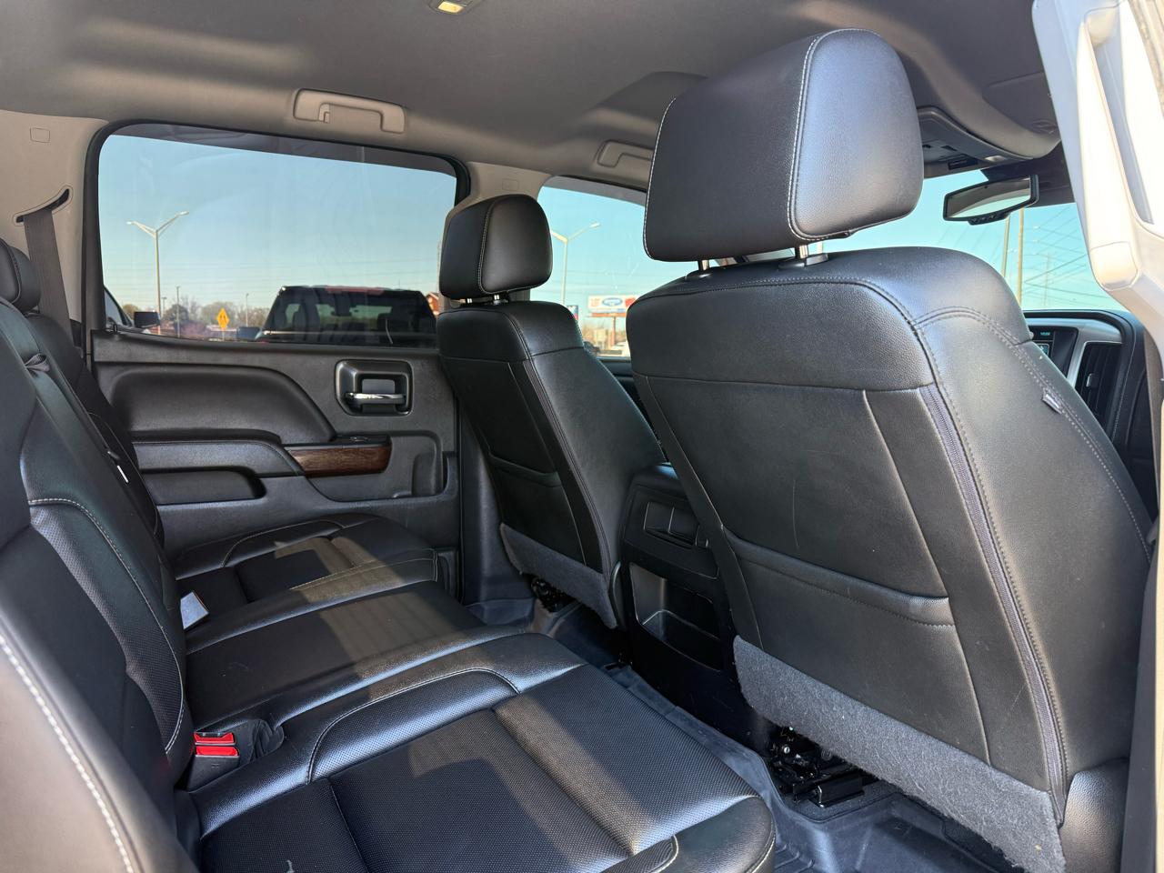 GMC Sierra 1500 4WD Crew Cab 143.5" SLT 2018