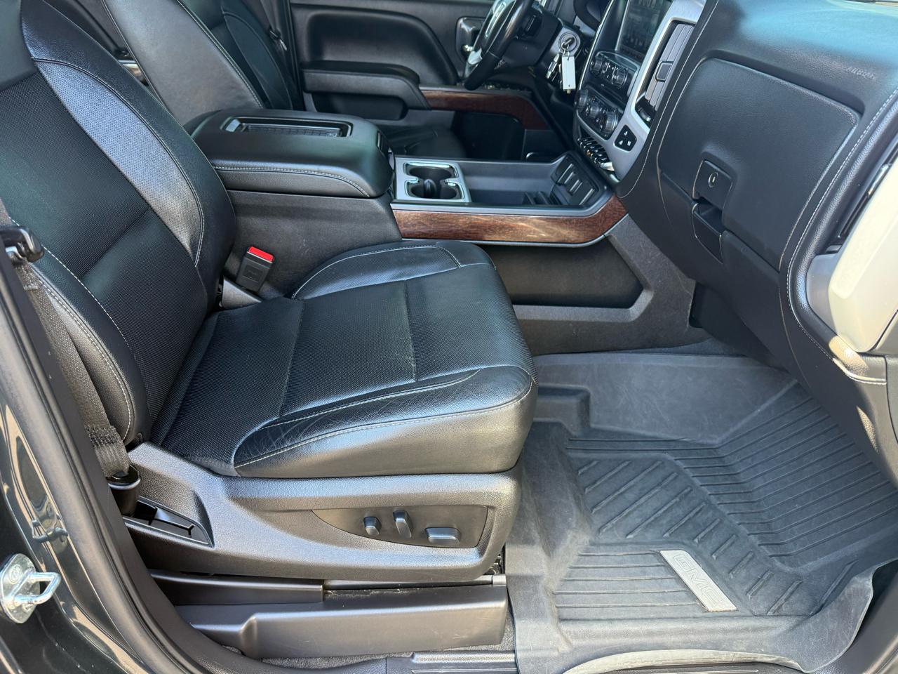 GMC Sierra 1500 4WD Crew Cab 143.5" SLT 2018