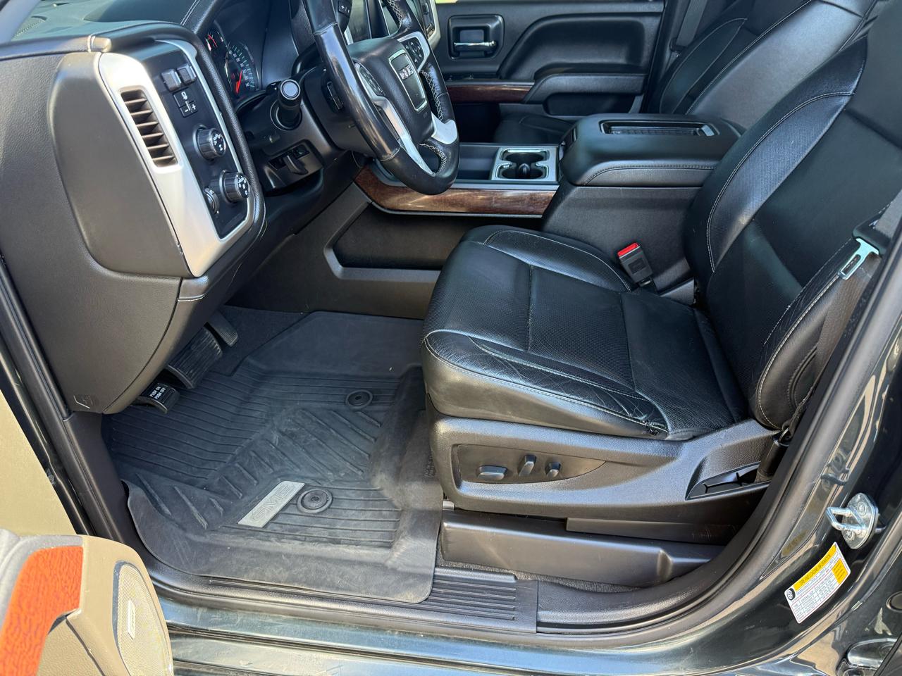 GMC Sierra 1500 4WD Crew Cab 143.5" SLT 2018