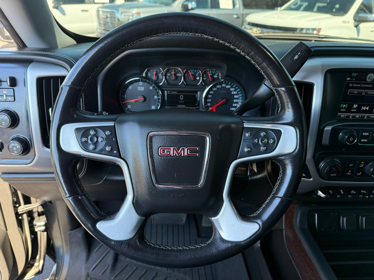 GMC Sierra 1500 4WD Crew Cab 143.5" SLT 2018