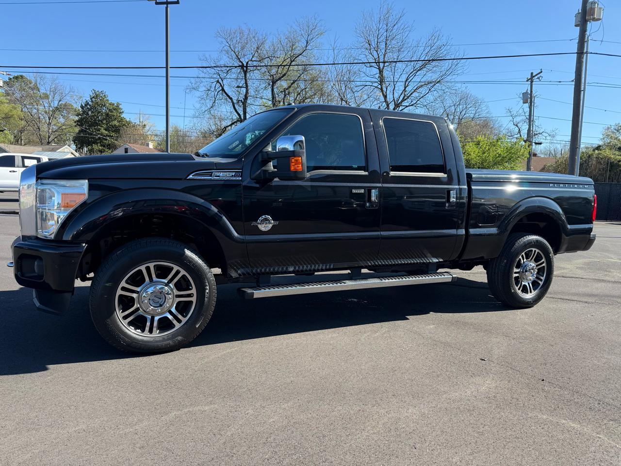 Ford Super Duty F-350 SRW Platinum 4WD Crew Cab 6.75' Box 2015