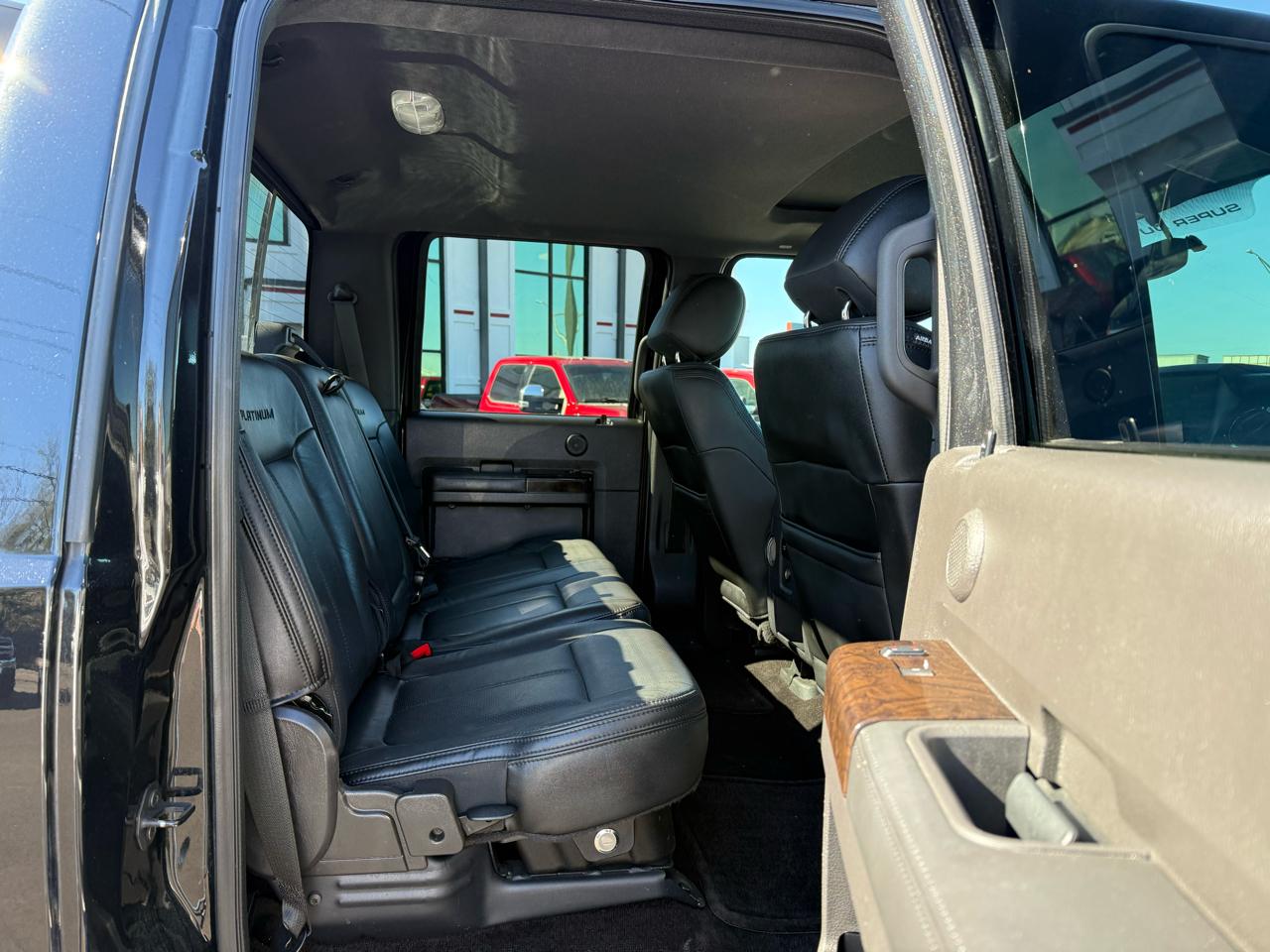 Ford Super Duty F-350 SRW Platinum 4WD Crew Cab 6.75' Box 2015