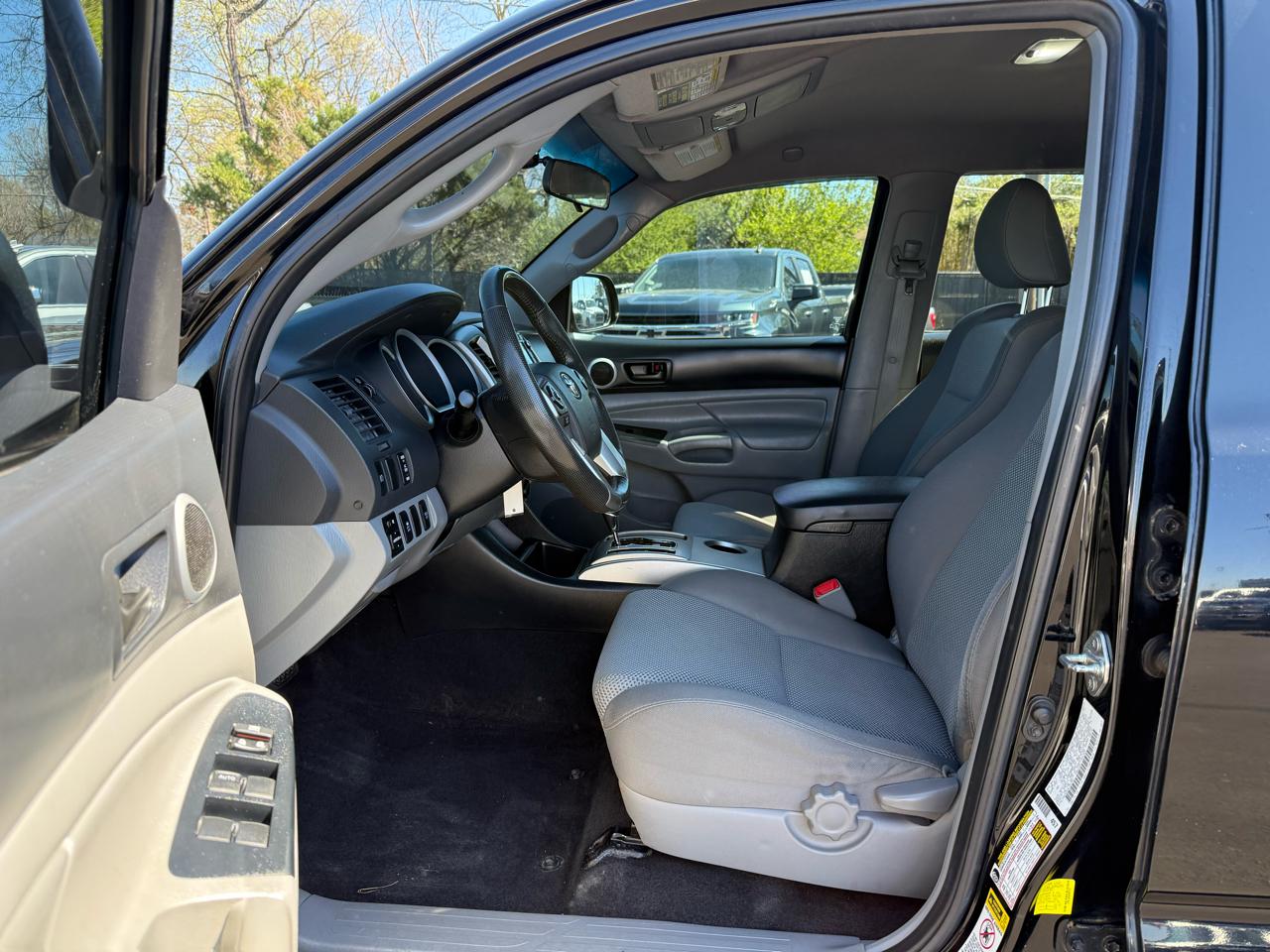 Toyota Tacoma 4WD Double Cab V6 AT TRD Off Road (Natl) 2014