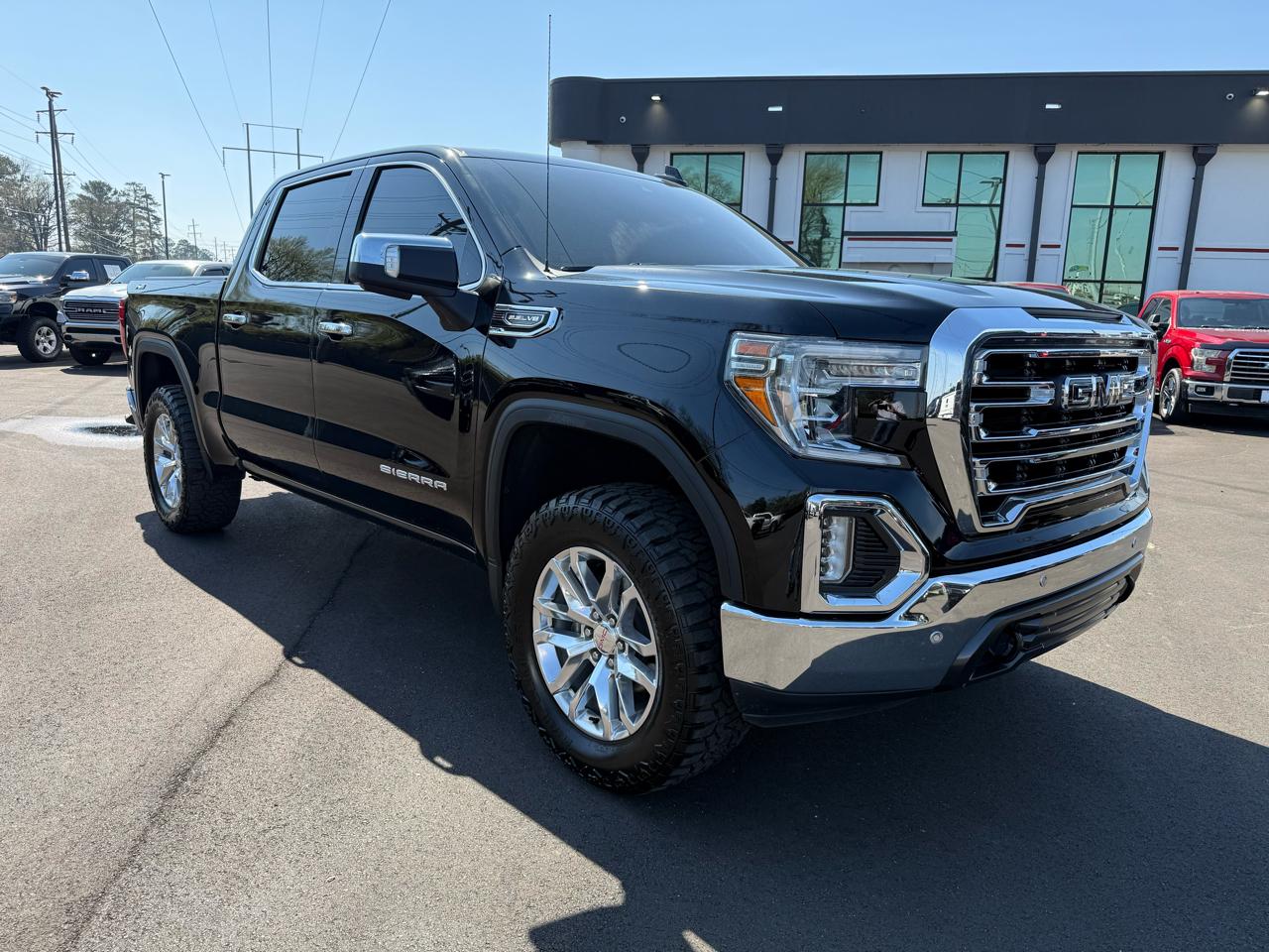 GMC Sierra 1500 4WD Crew Cab 143.5" SLT 2020